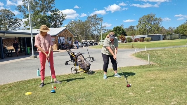 "just like this"... Gael shows the ladies how its done