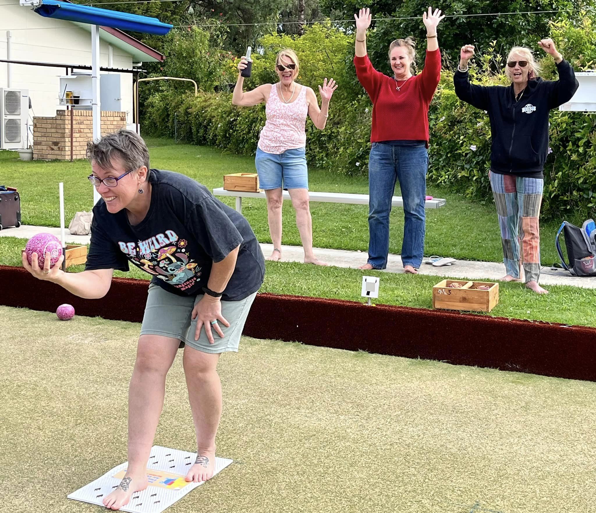 BAREFOOT BOWLS, Dinner and Entertainment